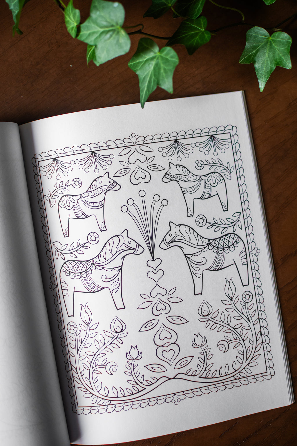 Creative Haven Scandinavian Folk Art Coloring Book (Adult Coloring Books: World & Travel)
