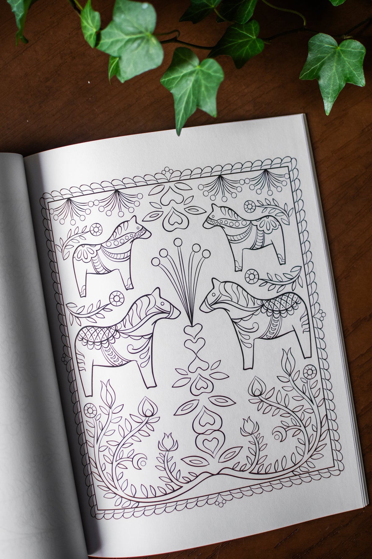 Creative Haven Scandinavian Folk Art Coloring Book (Adult Coloring Books: World & Travel)